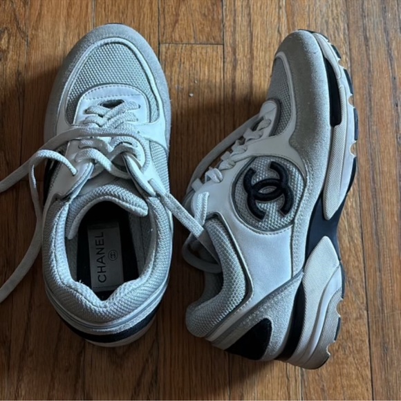 Chanel SNKRS available order was cancelled from last purchase!! - Picture 3 of 4